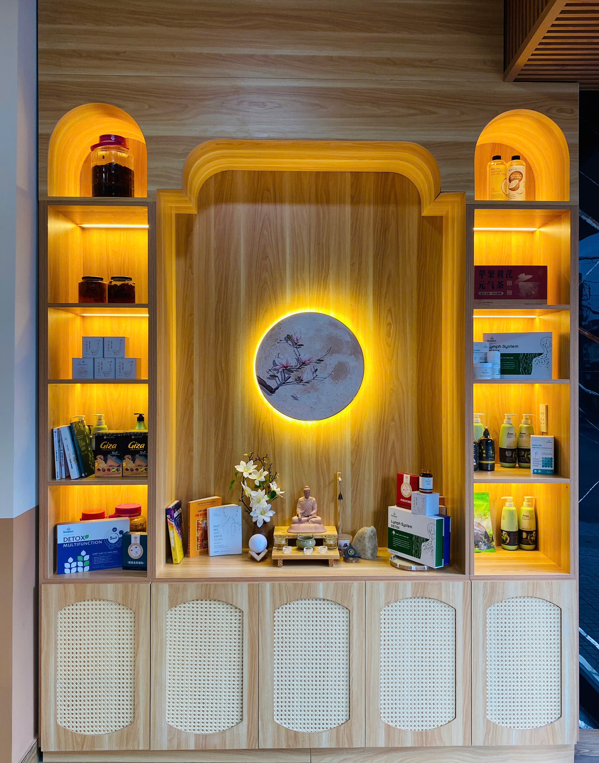 Khách Hàng Tại MOLAA Healing Center